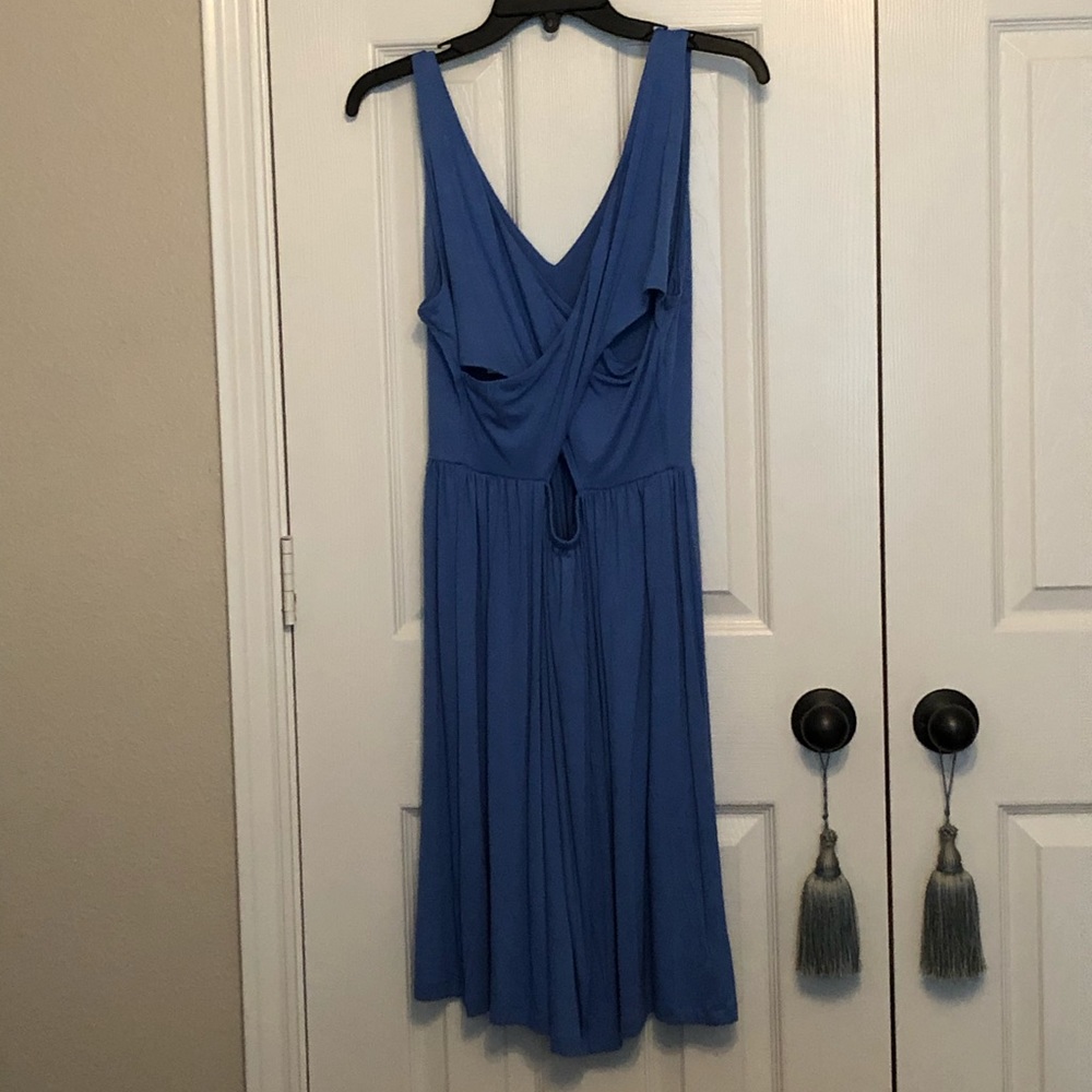 Cute sundress. Open crisscross in back